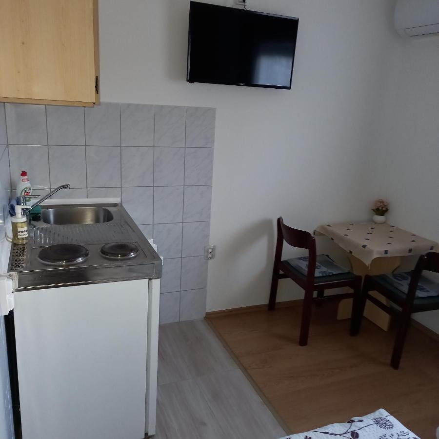 Zalahaláp Jucus Vendeghaz酒店 外观 照片